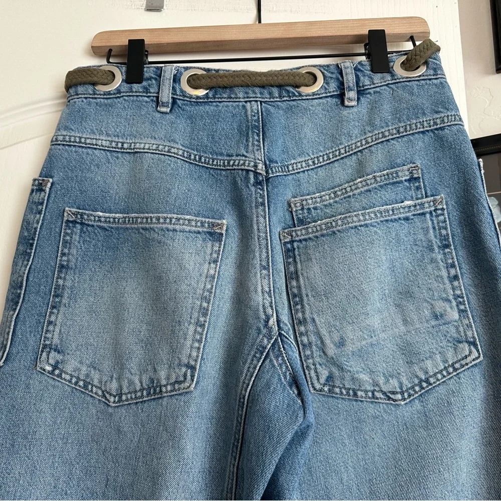 We The Free Moxie Barrel Jeans. Size: 25 - Picture 7 of 16